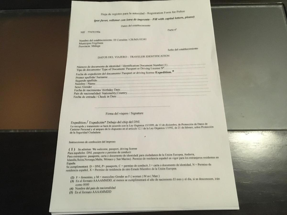 El Corralon Guest House Фригиляна Екстериор снимка